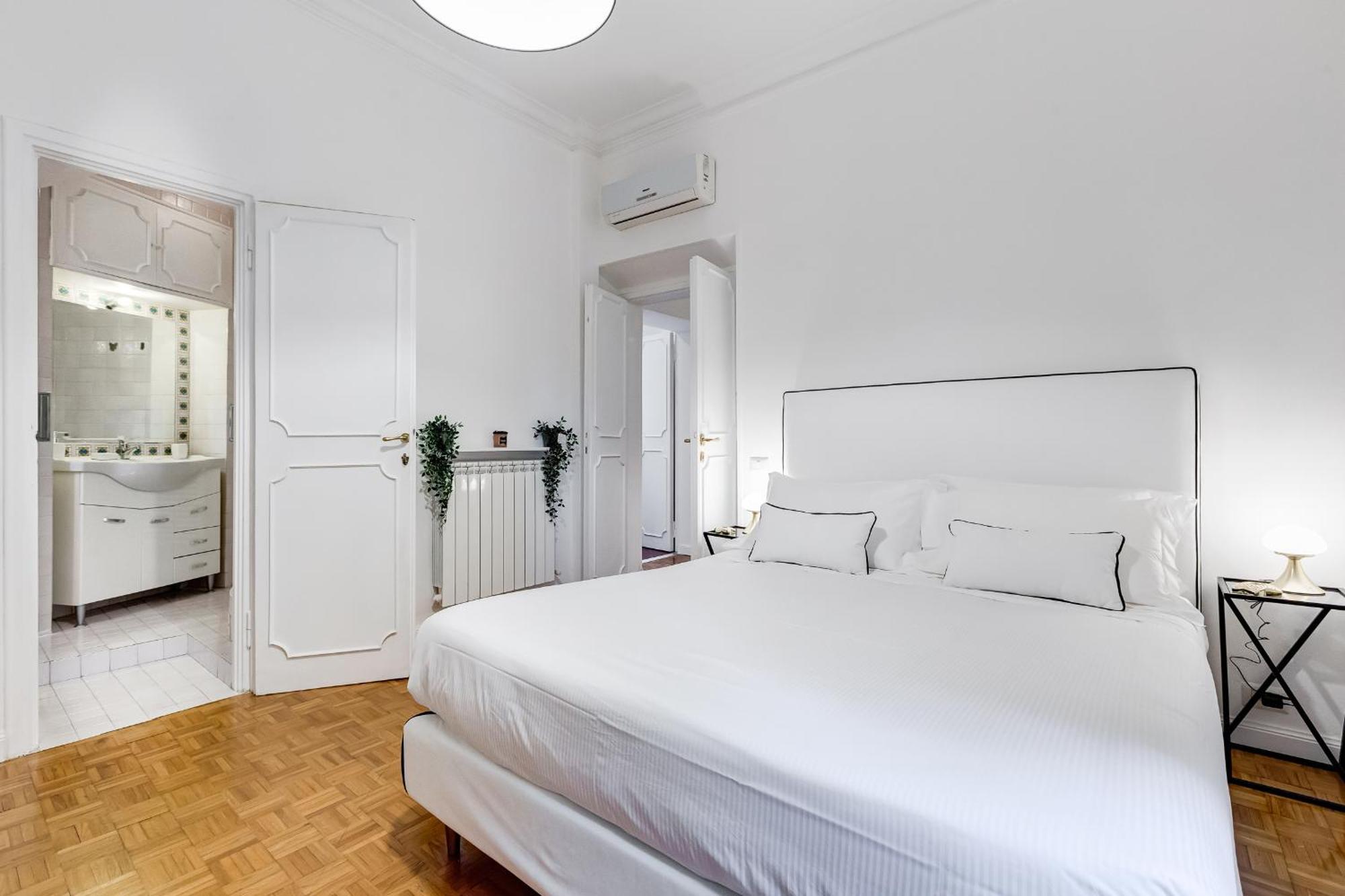 Apartamento New Sistina - Your Italian Holidays *